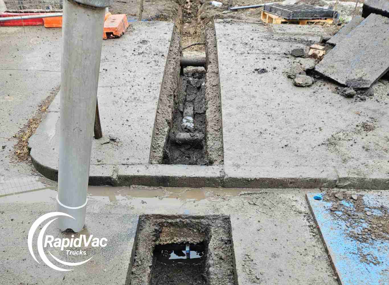 Precision trenching using vacuum excavation to protect infrastructure.